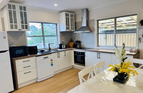Batehaven House | The Bliss @ Batehaven