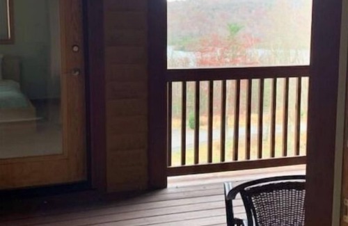 Lake Harmony House | THE BLISS-Lake & Mountain View’s, 5 bedrooms 3 1/2 bathrooms in Lake Harmony.