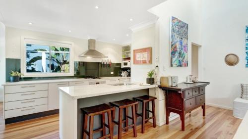 Hawks Nest House | The Blue Beach House