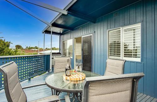 Goolwa South House | The Blue Bunyip - 3 Bunyip St