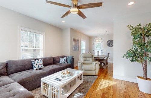 Lincolnville House | The Blue Cottage
