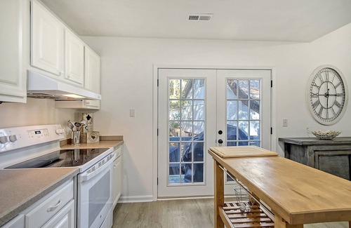 Ocean Ridge Cottage | The Blue Grotto - A Cozy Beach Retreat. Pet Friendly!