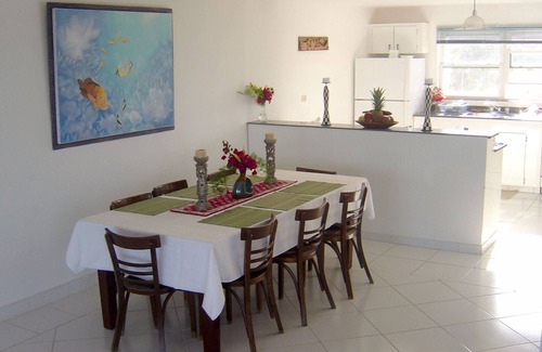 Cockburn Town House | ‘The Blue House’ a spacious 5 bedroom beach front home with magnificent views. n