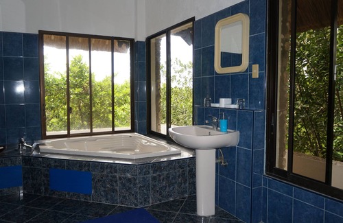 Moalboal Hotel | The Blue Orchid Resort