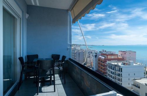 Shkembi i Kavajes Apartment | The Blue Pearl Apartment