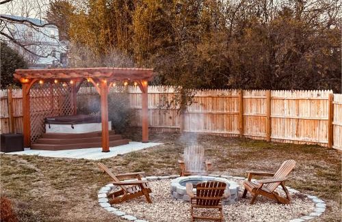 Luray House | The Blue Pearl by Zen Living