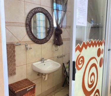 Phalaborwa Apartment | The blue room
