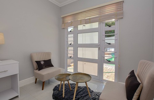 Flamingo Vlei Bed & Breakfast | The Blue Sapphire Guesthouse