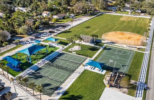 Jacksonville Beach Condo | The Blue Turtle: retreat w/bikes! By Beach & Mayo