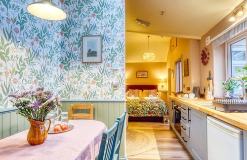 Upper Town House | The Bluebell