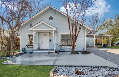 Rockwall House | ★“The Bluebonnet”★Child/Pet Friendly★Downtown★