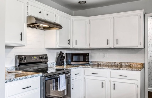 Madison Apartment | The Bluegrass Villa - 10 Mins to Downtown
