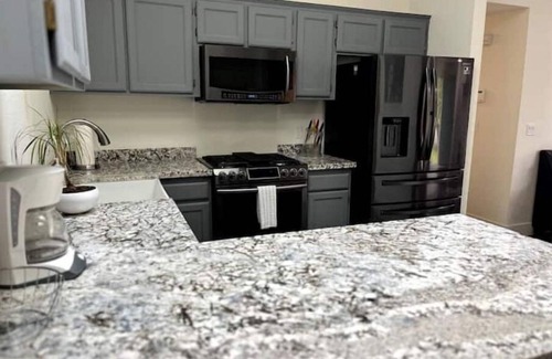 McKinleyville House | The Bluff House~Upgraded & Close to Town
