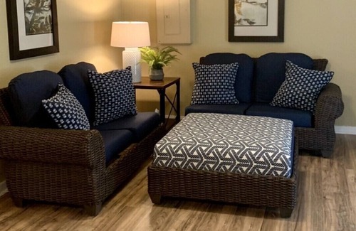 Bryan County RV Rental | The Bluff RV Park slip rental with Red River access.