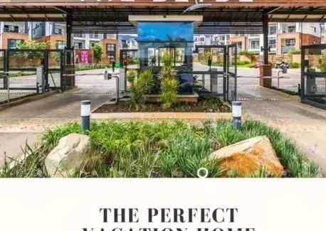 Tshwane Apartment | The Blyde Crystal Lagoon - 3 Bedrooms with Lagoon Views
