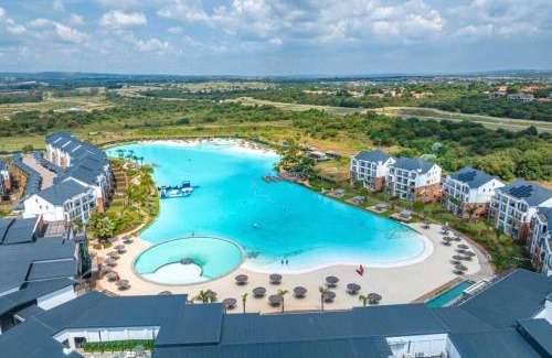 Tshwane Apartment | The Blyde Crystal Lagoon - 3 Bedrooms with Lagoon Views