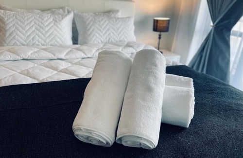 Tshwane Apartment | The Blyde Crystal Lagoon Luxury Apartment