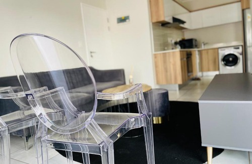 Tshwane Apartment | The Blyde Crystal Lagoon Luxury Apartment