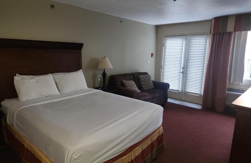Branson Theater District Hotel | The Boardwalk Inn