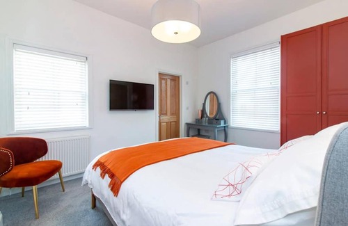 Folkestone Apartment | The Boardwalk, Three Beaches House