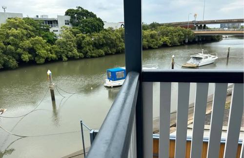 Albion House | The Boat House