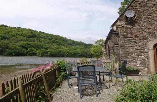 Saint Winnow House | The Boat House