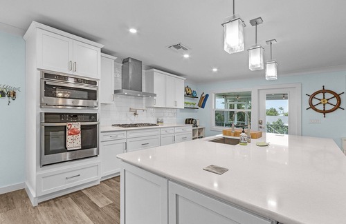 Bokeelia House | The Boat House! Home with 2 Living Spaces in Bokeelia, Sleeps 11!