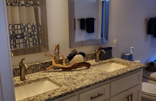 Chapin House | The Boat House vacation home on Lake Murray w/ private beach, dock & boat ramp