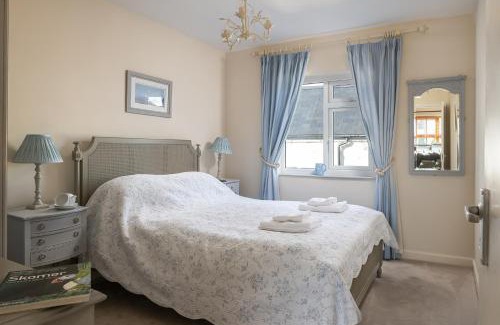 St Davids House | The Boathouse for two, St Davids, Garage Parking