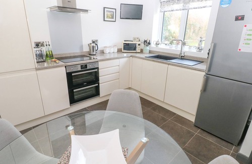 Tenby House | The Boathouse