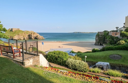 Tenby House | The Boathouse