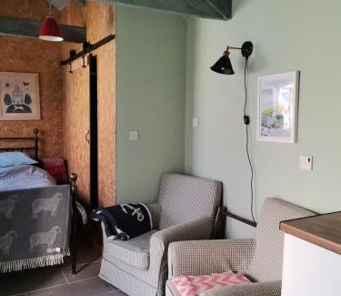 St Just Apartment | The Boathouse St Just Private Patio & Veranda