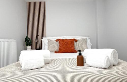 Maidstone Apartment | The Bohemian Basement