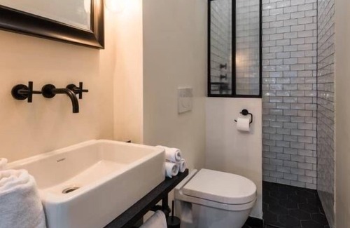 Grachtengordel-Zuid Hotel | The Bolster