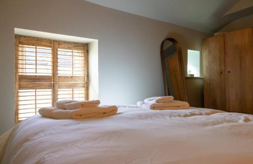 Morecambe House | The Bolt Hole