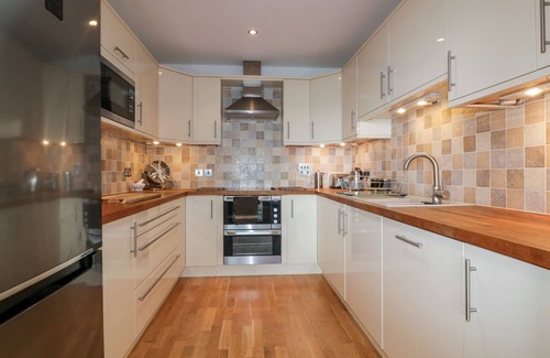 Downderry Cottage | THE BOLT HOLE, pet friendly, luxury holiday cottage in Downderry