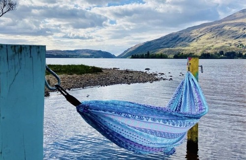 Dalmally Cabin | The Bolthole - Romantic wood cabin in a spectacular Lochside setting