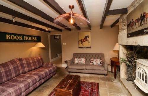 Warkworth House | The Book House
