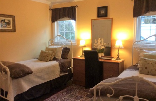 Ottawa Division Bed & Breakfast | The Boston 'T' B&B