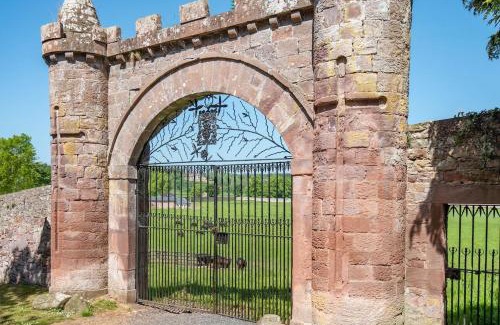 Melrose House | The Bothy at Dryburgh