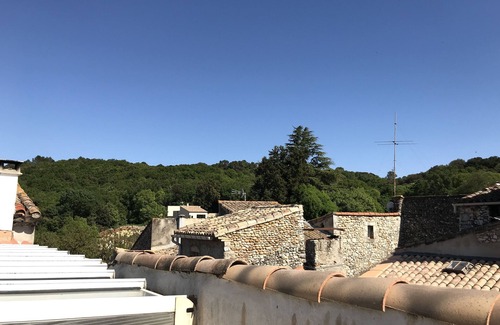 Dions House | The Bougainvillea house, in the heart of the Gardon gorges
