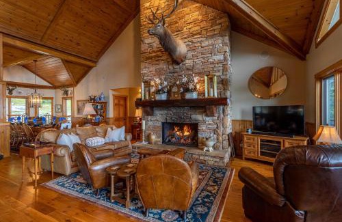 Boone House | The Boulders
