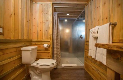 Zion National Park East Entrance Cabin | The Boundary Cabin 4