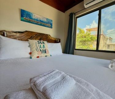 Caye Caulker Hotel | The Bounty