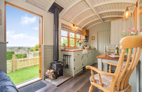 Snainton Cottage | THE BRAE, romantic, character holiday cottage in Snainton