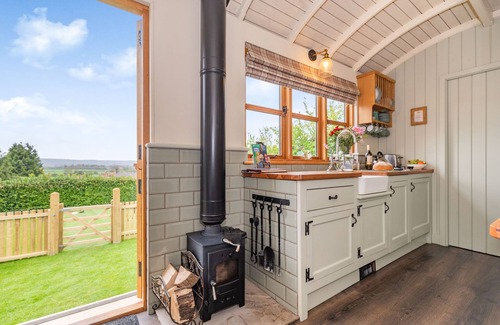 Snainton Cottage | THE BRAE, romantic, character holiday cottage in Snainton