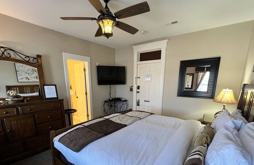 Downtown Branson Apartment | The Branson Hotel