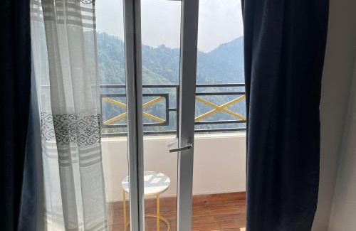 Darjeeling Bed & Breakfast | The Breeze Villa