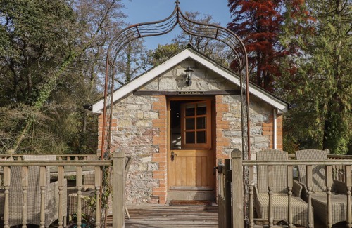 Nantgarw Cottage | THE BRIDAL ROOM, romantic, luxury holiday cottage in Cardiff