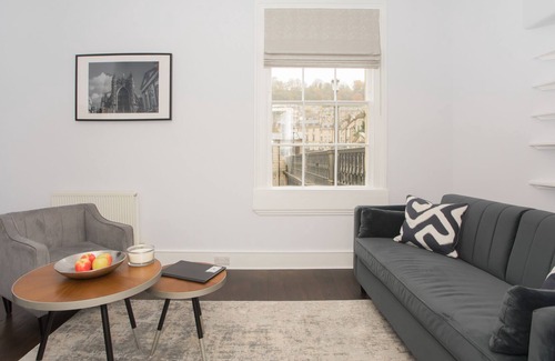 Bath Cottage | The Bridge House